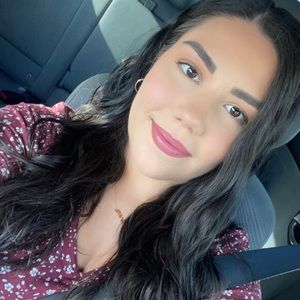 Meet your Posher, Catalina